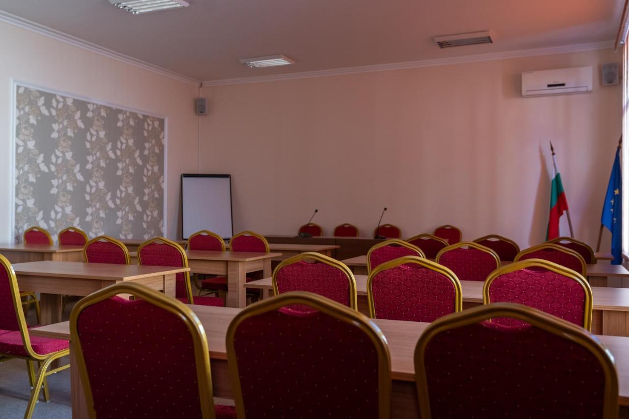 Hotel Paradise Ognyanovo  Ngoại thất bức ảnh