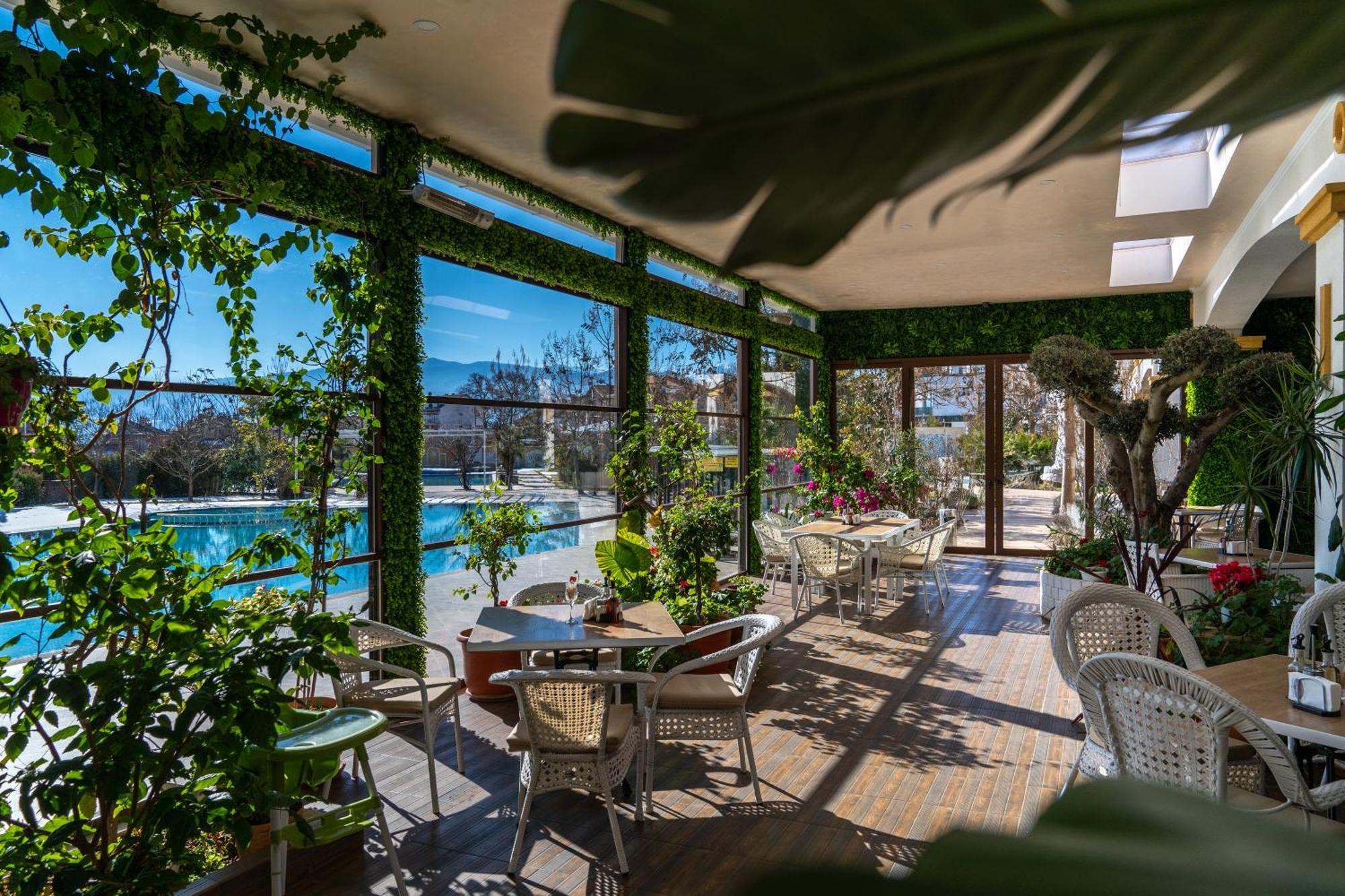 Hotel Paradise Ognyanovo  Ngoại thất bức ảnh