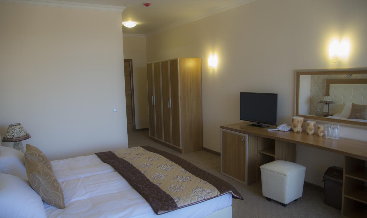 Hotel Paradise Ognyanovo  Ngoại thất bức ảnh