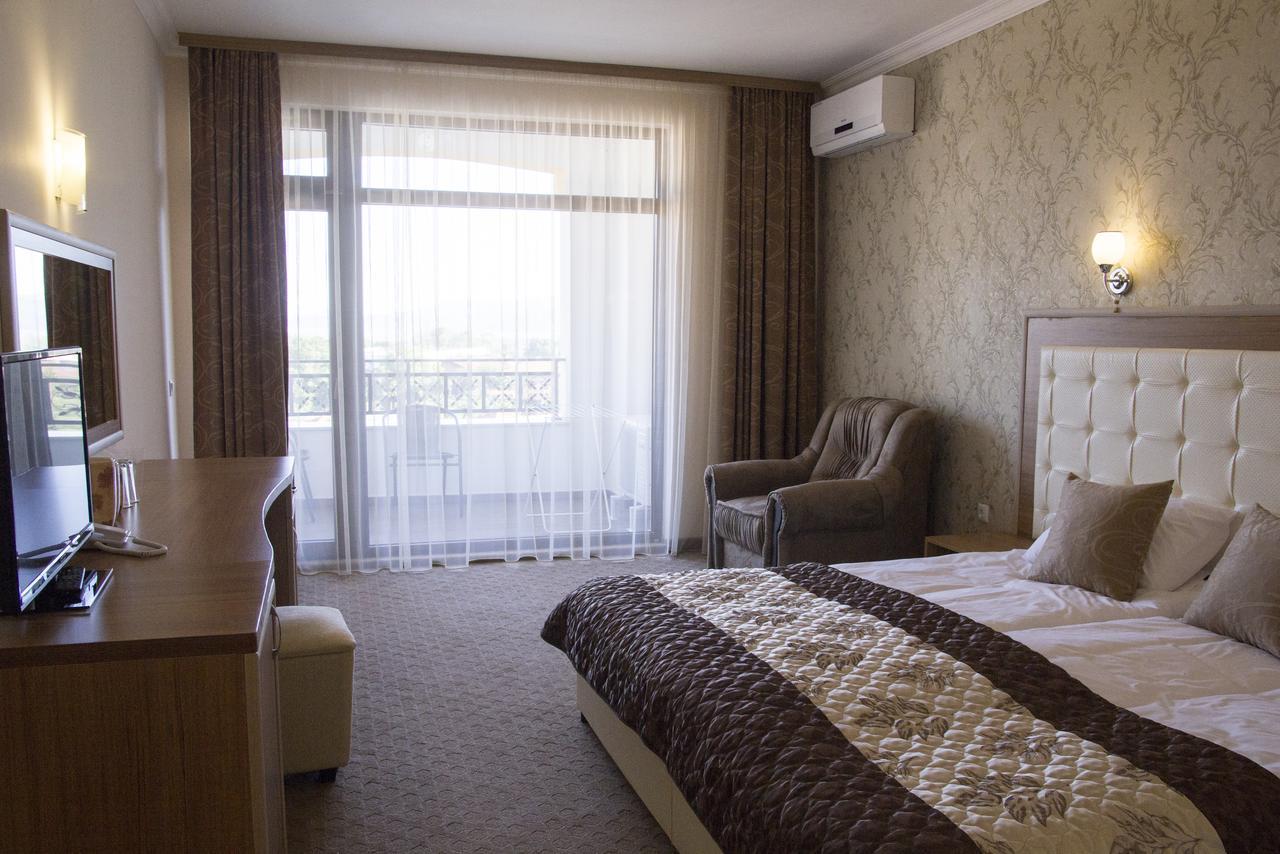 Hotel Paradise Ognyanovo  Ngoại thất bức ảnh